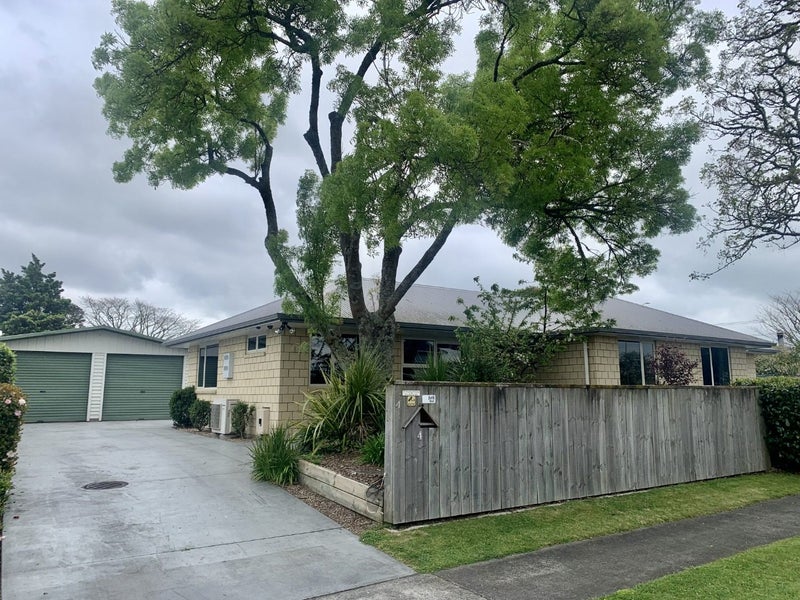 4 Challinor Street, Pukete, Hamilton - Carousel 1