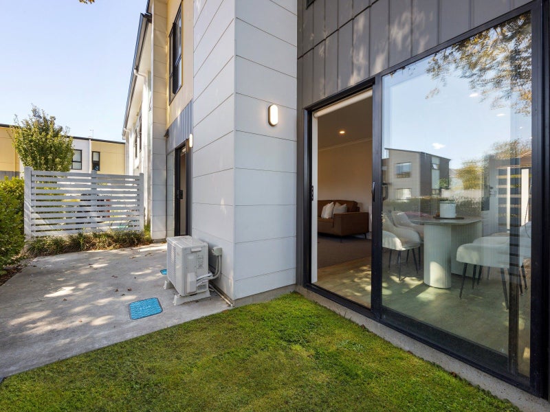 1/2 Joshua Lane, Hamilton East, Hamilton - Carousel 3