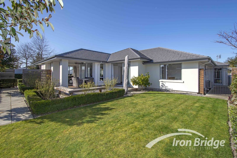 41 Amoka Crescent, Parklands, Christchurch - Carousel 1