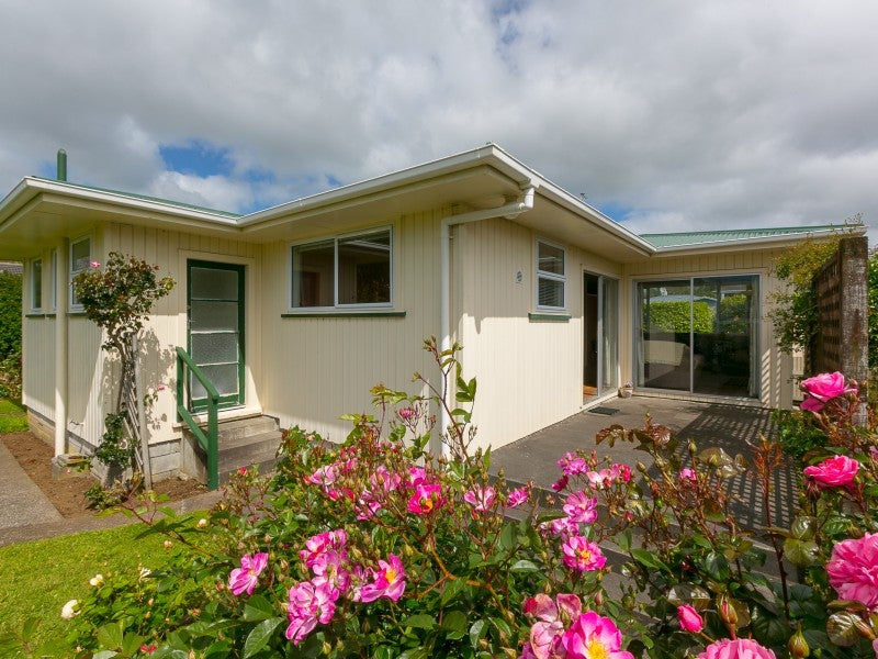 7 Trafalgar Street, Westown, New Plymouth - Carousel 2