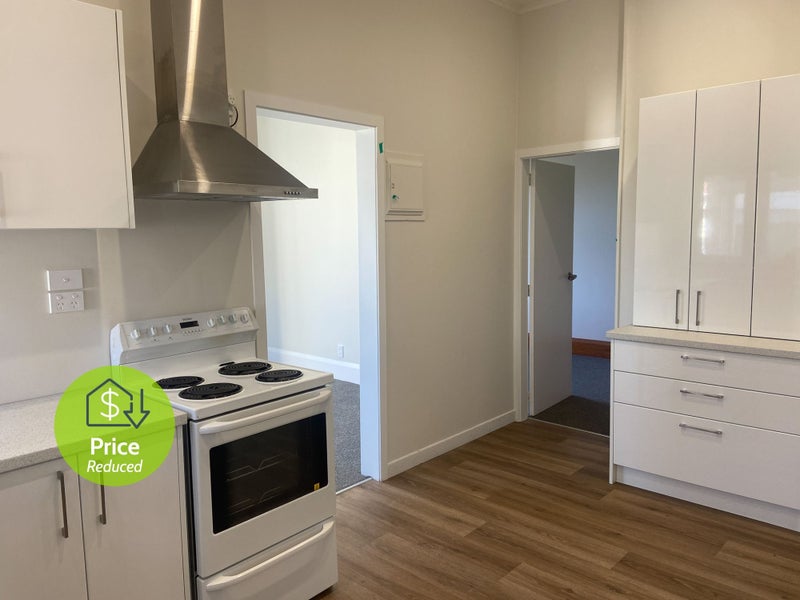 2/33 Richmond Grove, Woburn, Lower Hutt - Carousel 1