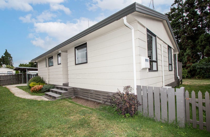 21B Purcell Place, Melville, Hamilton - Carousel 1