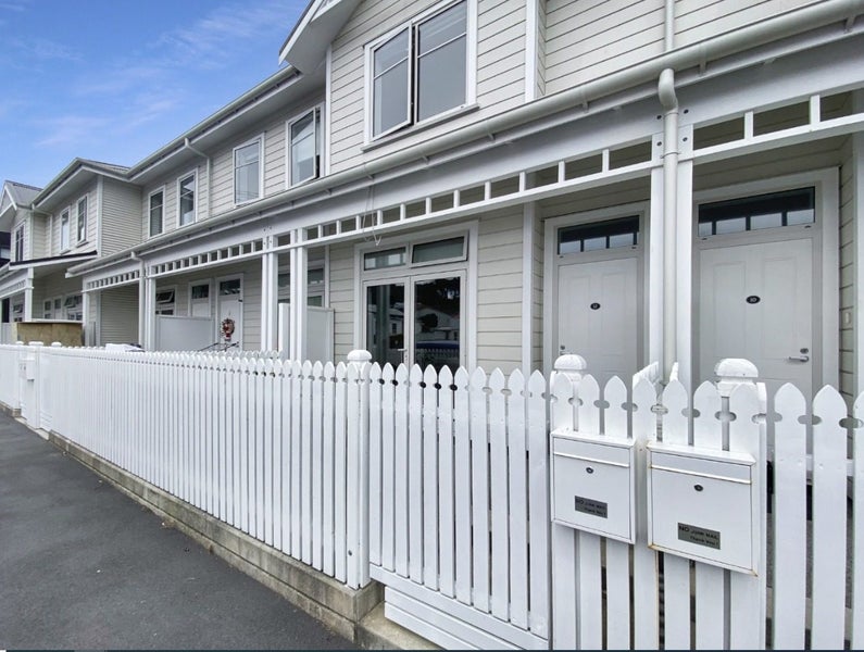14 Ferguson Street, Newtown, Wellington - Carousel 1
