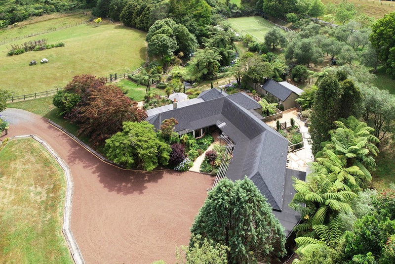 1583 Ponga Road, Papakura - Carousel 1