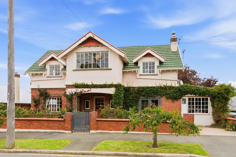 20 McGeorge Avenue, Mornington, Dunedin - Carousel 1