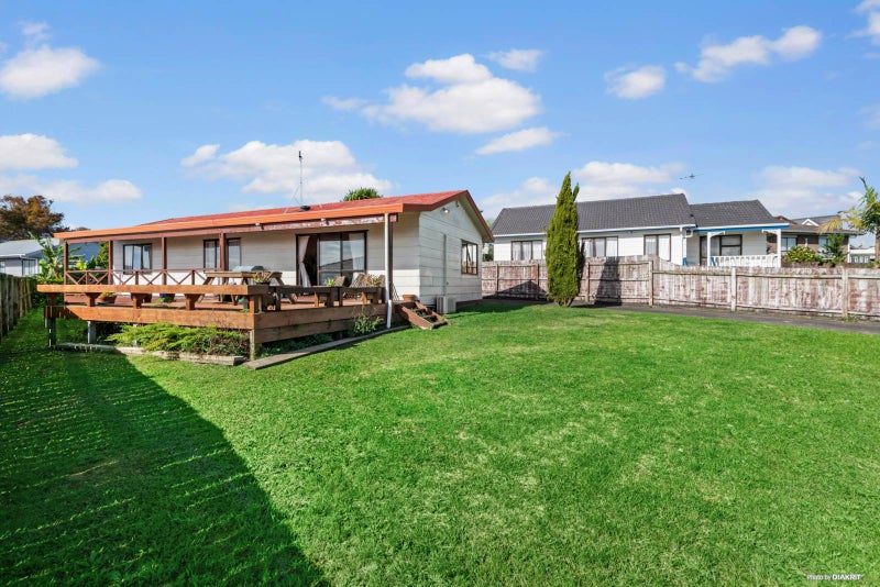 65 Charntay Avenue, Clover Park, Auckland - Carousel 2