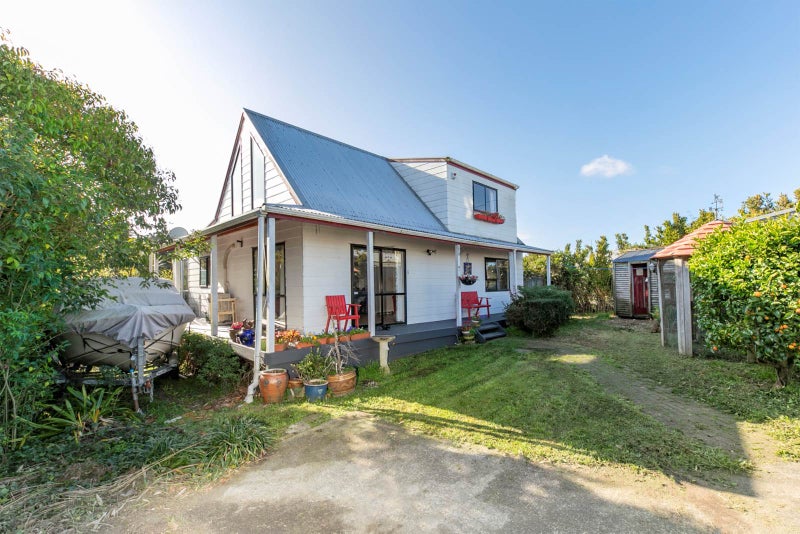1/85 Godley Road, Green Bay, Auckland - Carousel 1