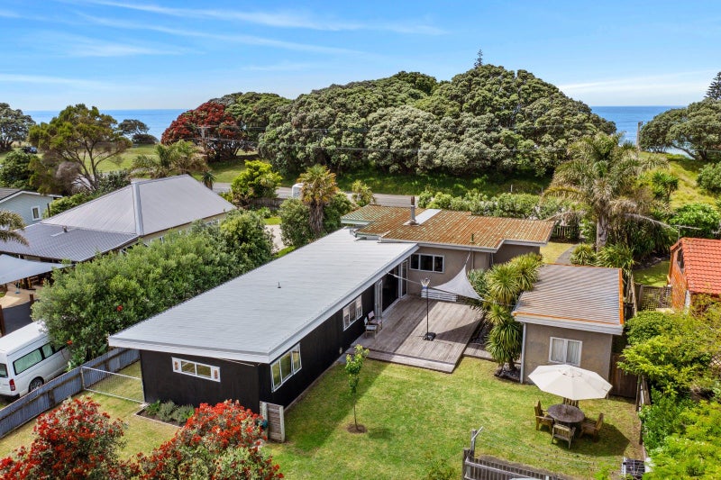 18 Moana Road, Okitu, Gisborne - Carousel 2