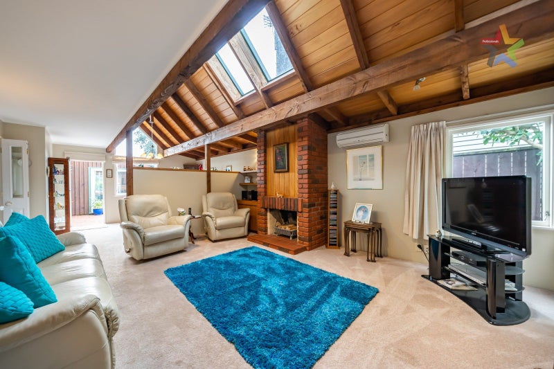 72 Knights Road, Hutt Central, Lower Hutt - Carousel 2