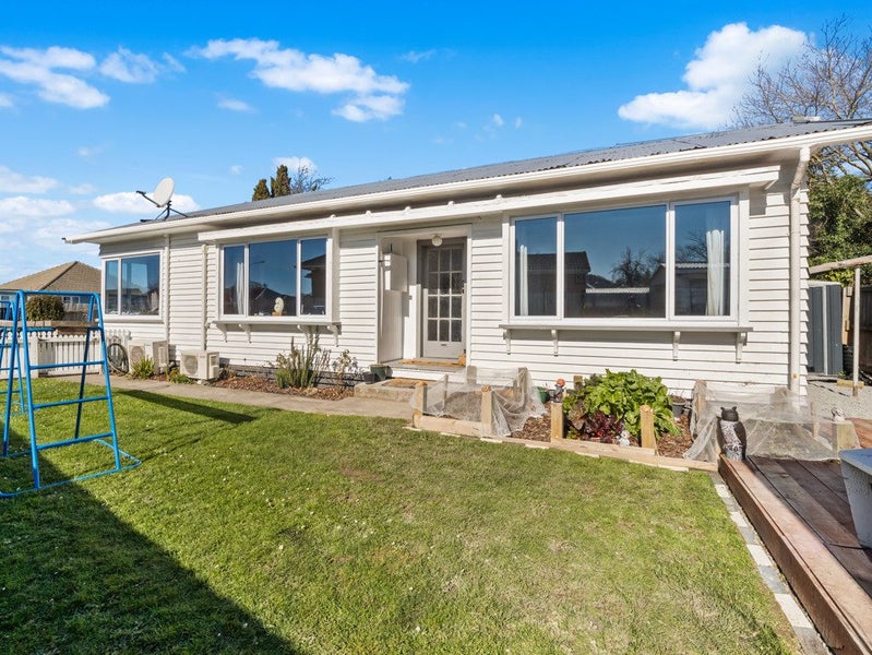9 Piko Crescent, Riccarton, Christchurch - Carousel 1