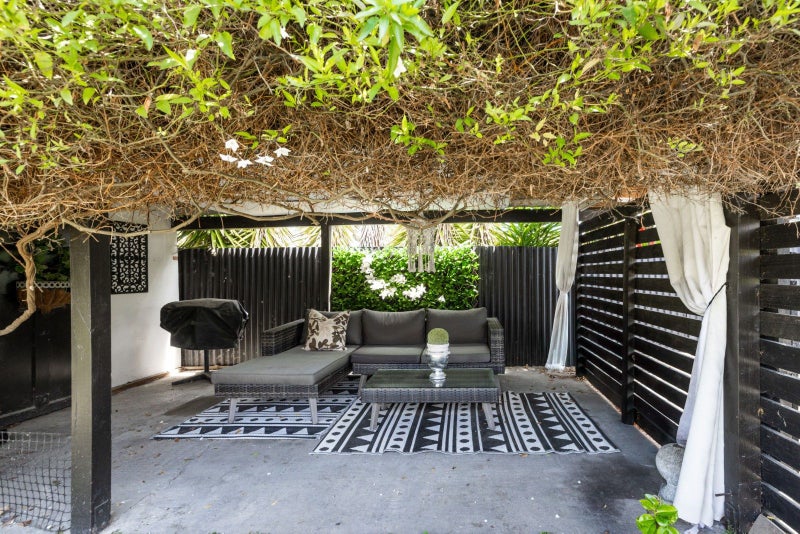 2/1103 Outram Road, Akina, Hastings - Carousel 1