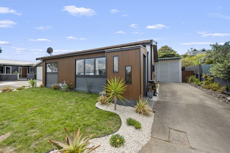 35 Pukeko Place, Westshore, Napier - Carousel 1