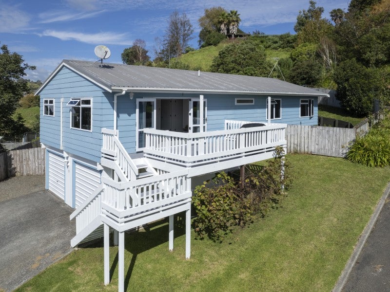 5 Herald Way, Welcome Bay, Tauranga - Carousel 1