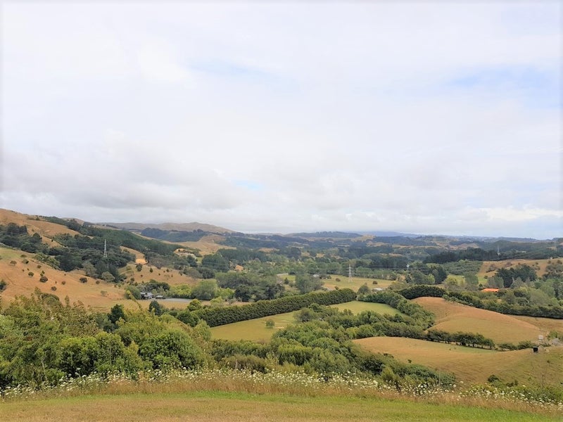 1229 Moonshine Road, Judgeford - Carousel 1