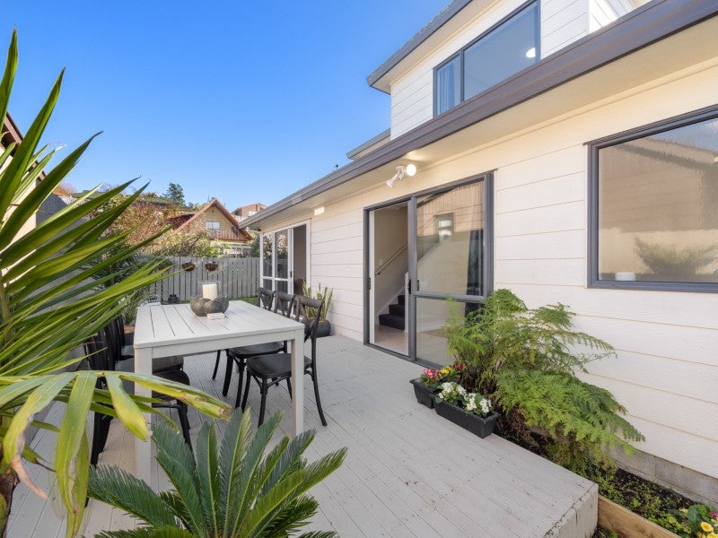 5B James Cook Drive, Welcome Bay, Tauranga - Carousel 1