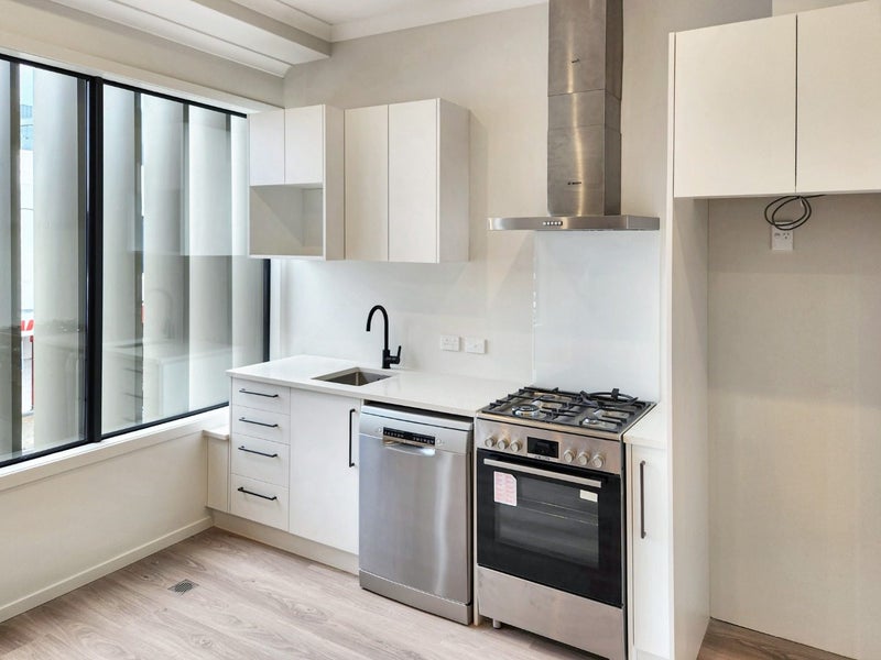 223D High ST, Hutt Central, Lower Hutt - Carousel 1