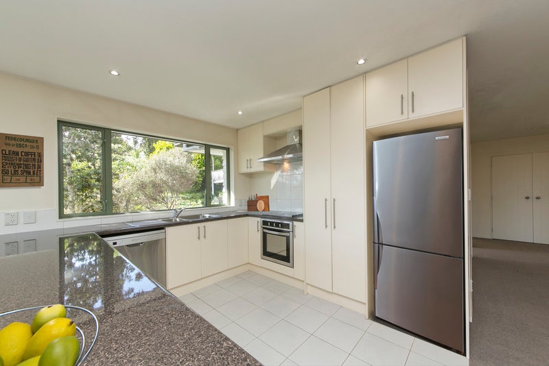 14A Seymour Road, Sunnyvale, Auckland - Carousel 1