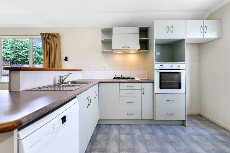 15/16 Rototuna Road, Flagstaff, Hamilton - Carousel 2