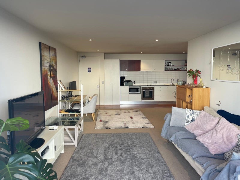 16/2 Dickens Street, Grey Lynn, Auckland - Carousel 1