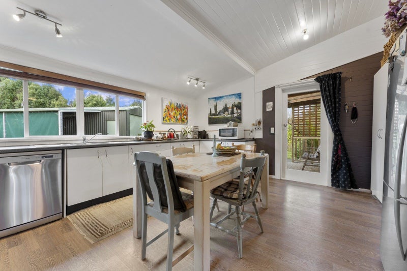 36 Muhunoa Road, OHAU, LEVIN - Carousel 2