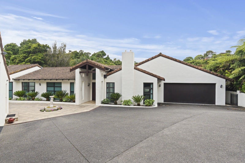 186E Heta Road, Highlands Park, New Plymouth - Carousel 1