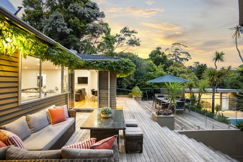 14 Aberdeen Road, Campbells Bay, Auckland - Carousel 1