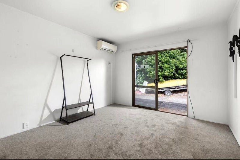 81 College Road, Northcote, Auckland - Carousel 20