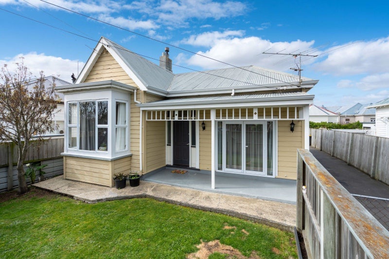 29 Bellona Street, Saint Kilda, Dunedin - Carousel 1