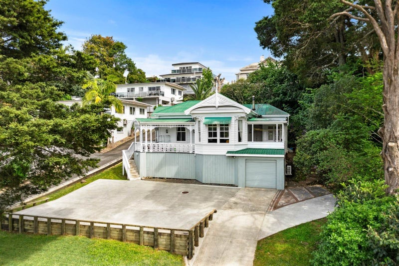 31 Hatea Drive, Regent, Whangarei - Carousel 1