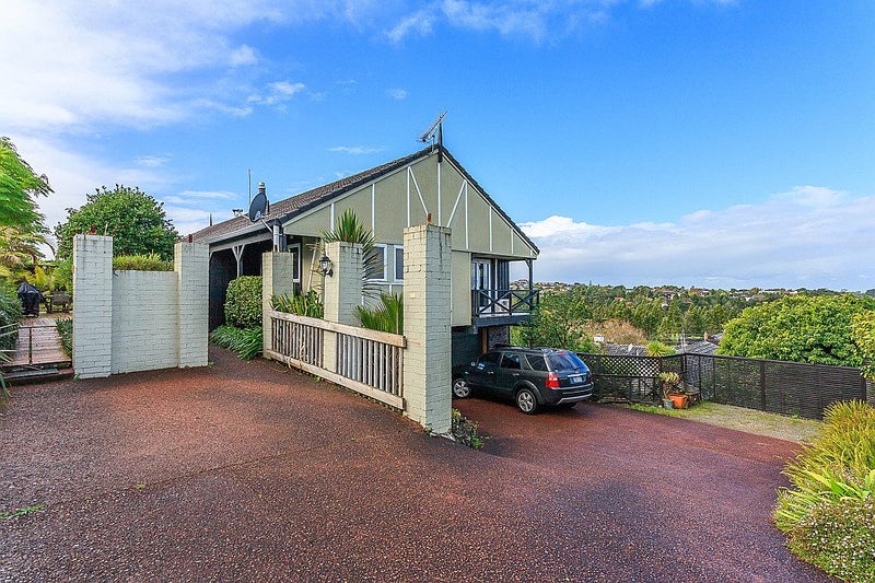 50 Balmain Road, Chatswood, Auckland - Carousel 1