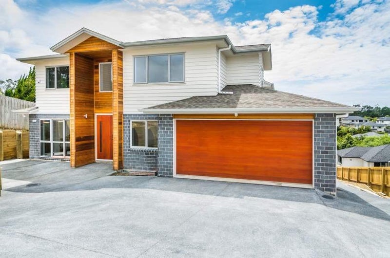 8 Namsan Close, Fairview Heights, Auckland - Carousel 1