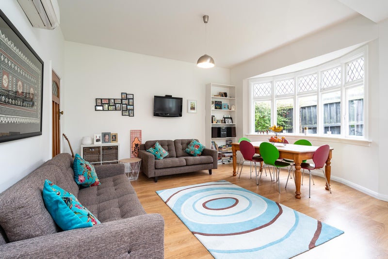 2 Grandview Crescent, Opoho, Dunedin - Carousel 2