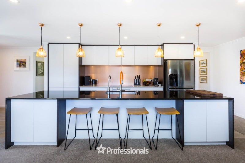 15 Gilruth Road, Wallaceville, Upper Hutt - Carousel 2