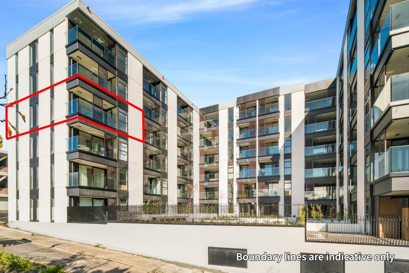 210/9 Madeira Lane, Grafton, Auckland - Carousel 1