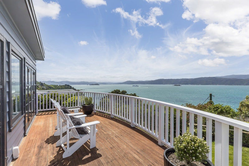 22 Tai Paku Paku Road, Karaka Bays, Wellington - Carousel 1