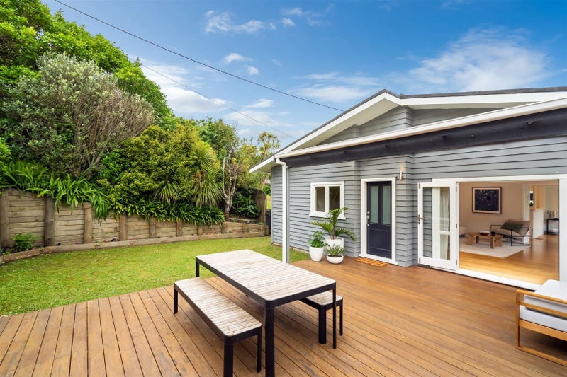 4 Kauri Road, Birkenhead, Auckland - Carousel 1