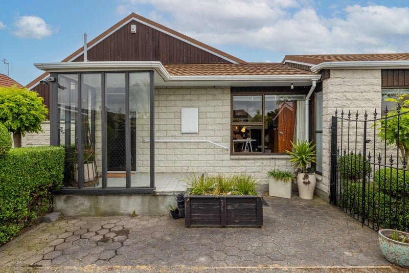 2/4 Heaphy Place, Casebrook, Christchurch - Carousel 18