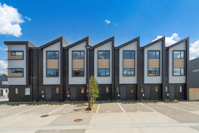 14 Tokarewa Close, Mount Wellington, Auckland - Carousel 2