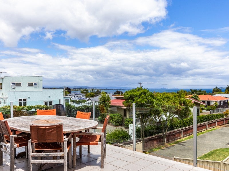 2/8 Mere Road, Taupō - Carousel 2