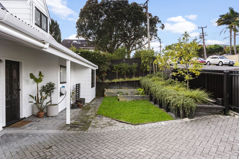 1/51 Stanley Avenue, Milford, Auckland - Carousel 21