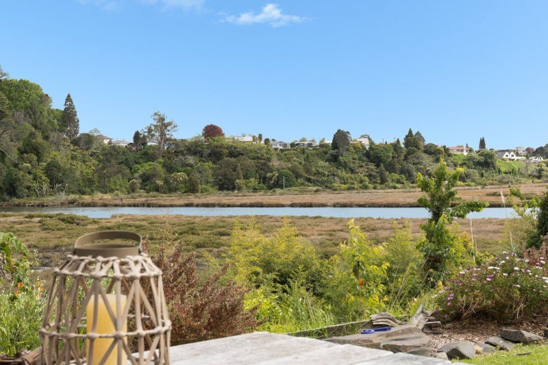 11 College Place, Poike, Tauranga - Carousel 1