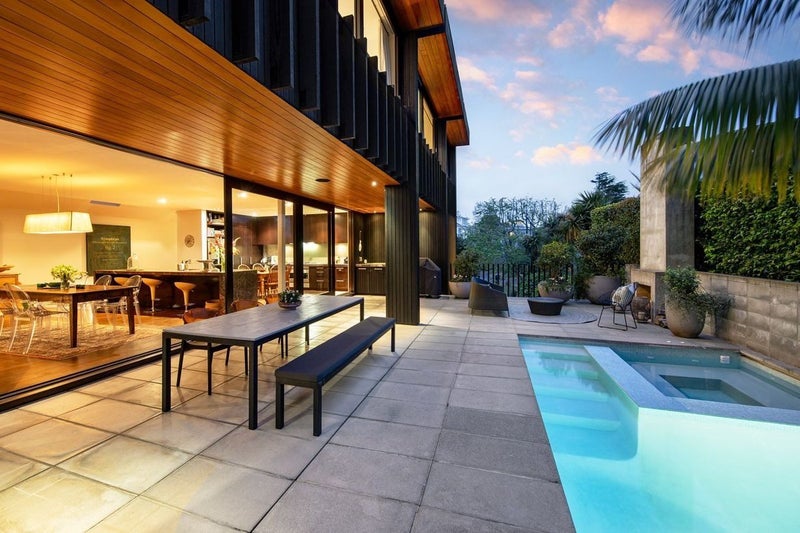 9 Bongard Road, Mission Bay, Auckland - Carousel 1