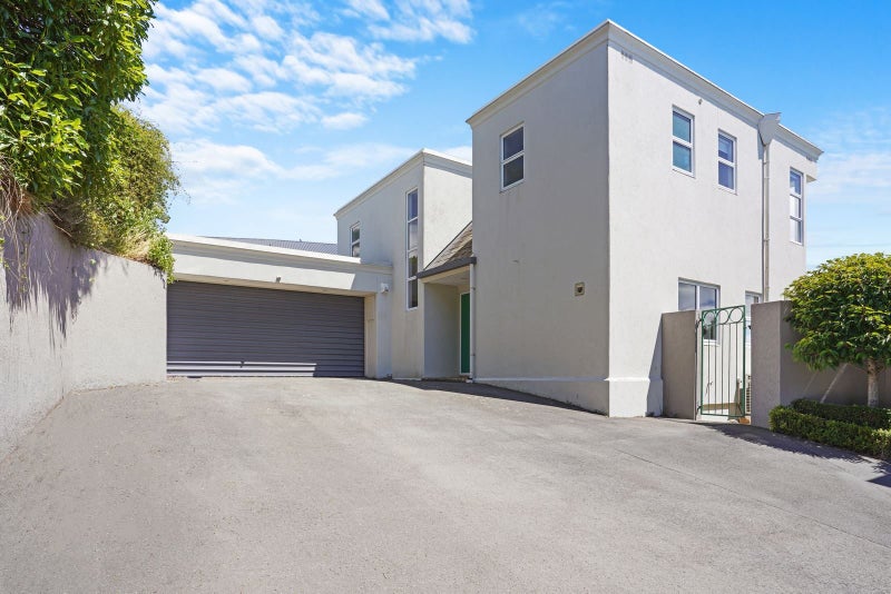 2/5A Madeley Road, Mount Pleasant, Christchurch - Carousel 1