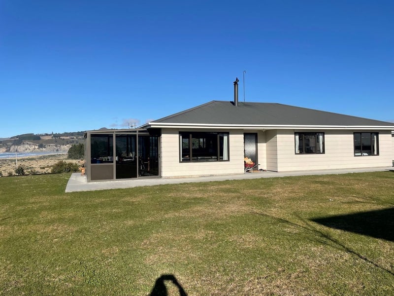 12 Okahau Terrace, Warrington, Waikouaiti - Carousel 1