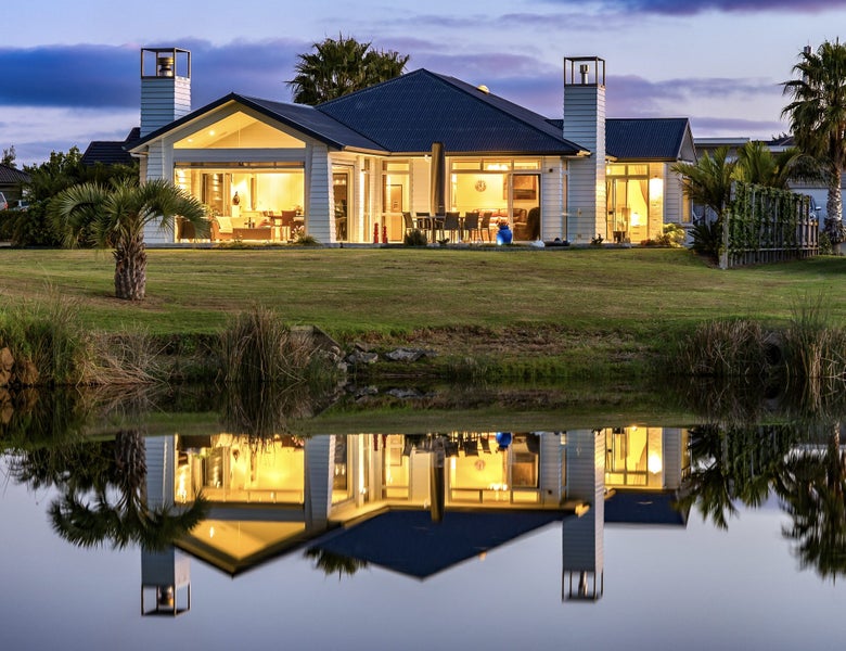 89 Barbados Way, One Tree Point - Carousel 1