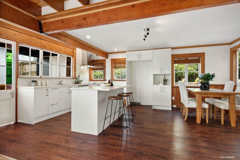 2/592 East Coast Road, Pinehill, Auckland - Carousel 2