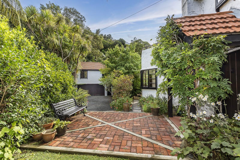 6 Amapur Drive, Khandallah, Wellington - Carousel 2