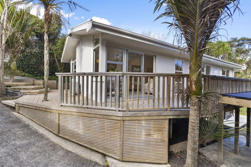 63 Neal Avenue, Glenfield, Auckland - Carousel 1