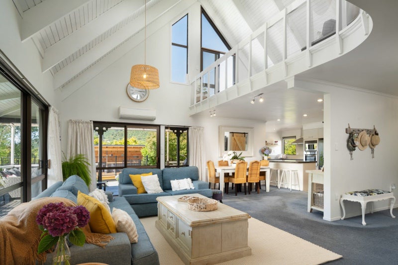 1 Beach Road, Waikawa, Picton - Carousel 2