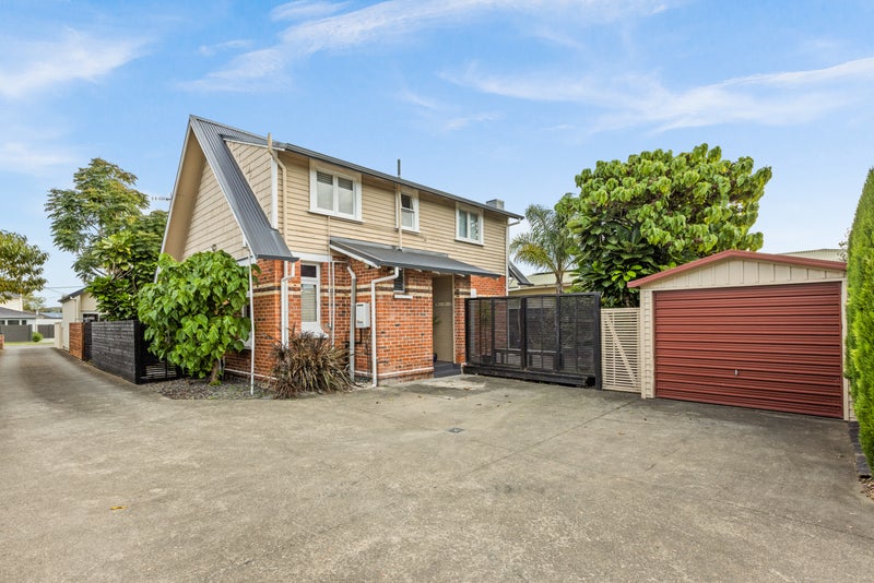 9 Avenue Road, Greenmeadows, Napier - Carousel 1